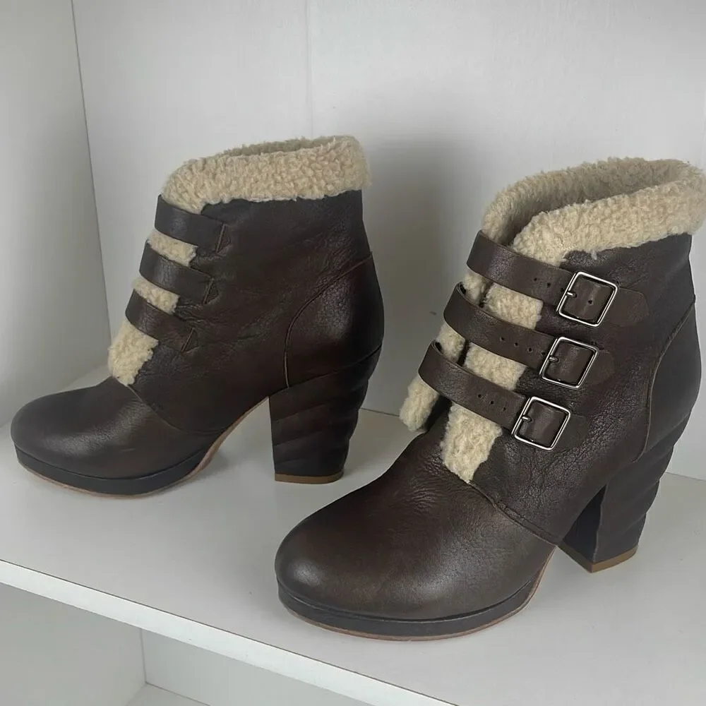 See by Chloe Leather Sherpa Trim Buckle Strap Ankle Boots REPAIR NEEDED 38.5